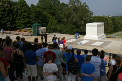 Mona Shores students presenting wreath at the Tomb of the Unknown Soldier